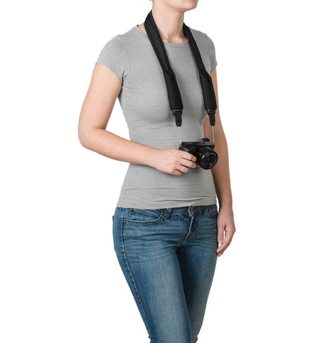 Pacsafe Carrysafe 75 GII camera strap, black