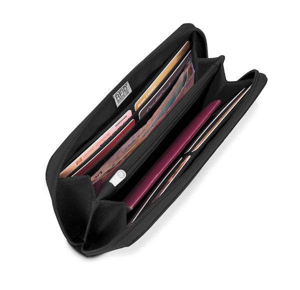 Pacsafe RFIDsafe LX250 RFID-blocking zippered travel wallet