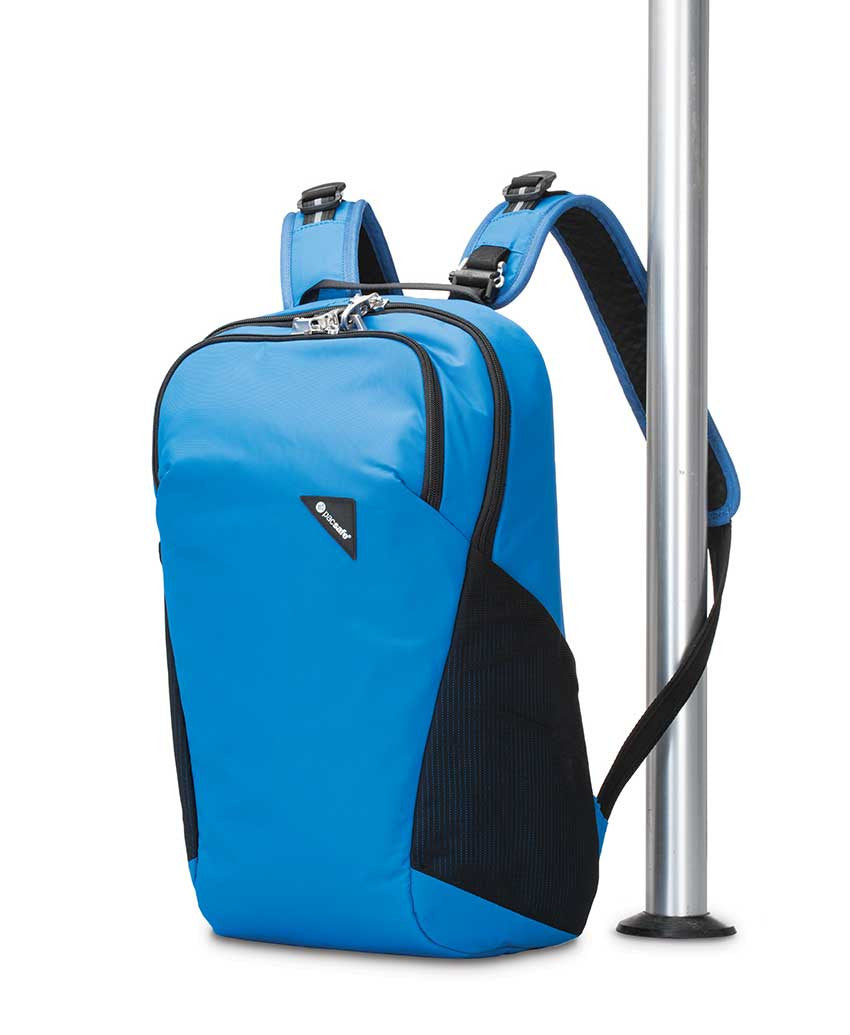 Pasafe Vibe 20 backpack, blue