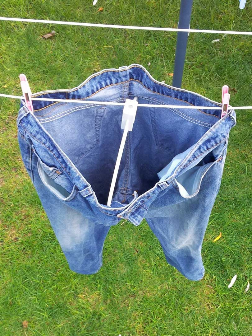 Garment Dryer with jeans and clothesline