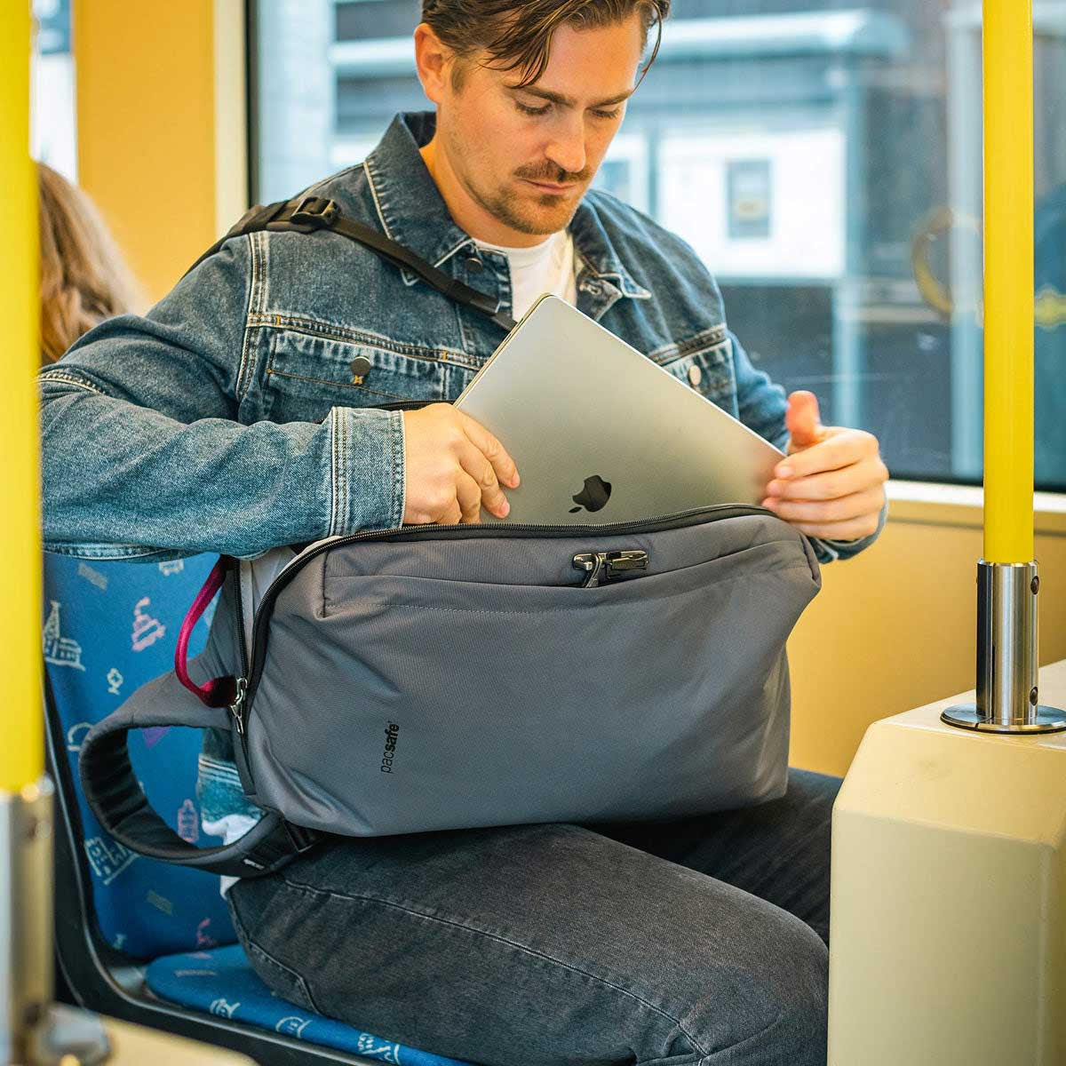 Pacsafe Metrosafe X anti-theft 13" commuter backpack