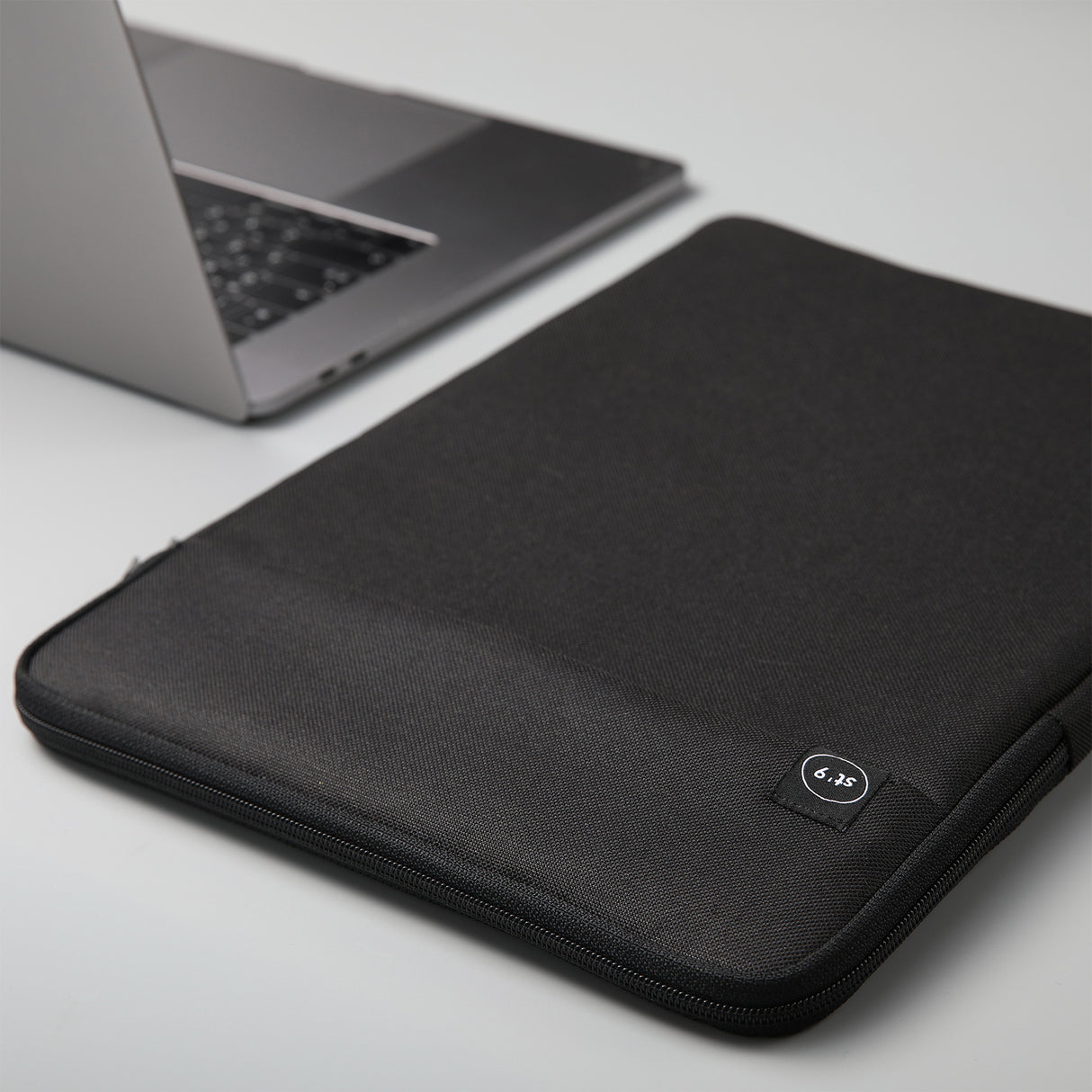 15.6/16 inch Laptop Sleeve Padded Travel Carry Case Bag XL size LUKE BLACK