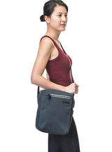 Pacsafe Intasafe Cross Body bag, Charcoal, model