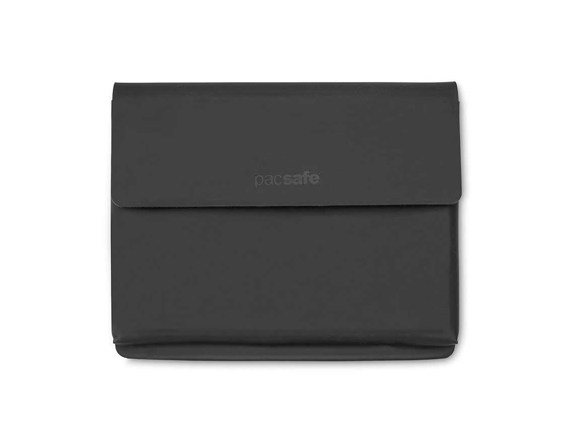 Pacsafe RFIDsafe TEC passport wallet