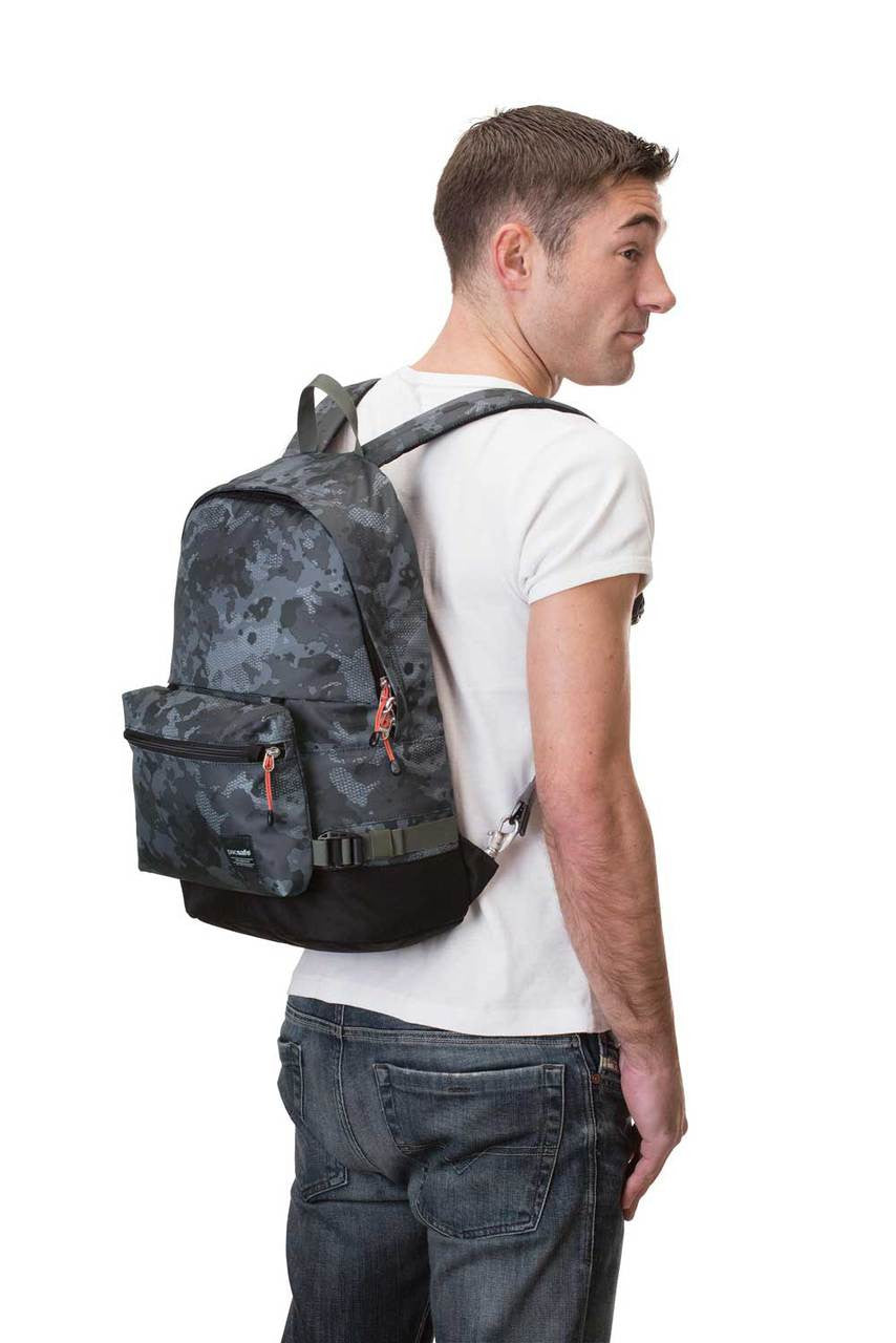 Pacsafe Slingsafe LX400 anti-theft backpack