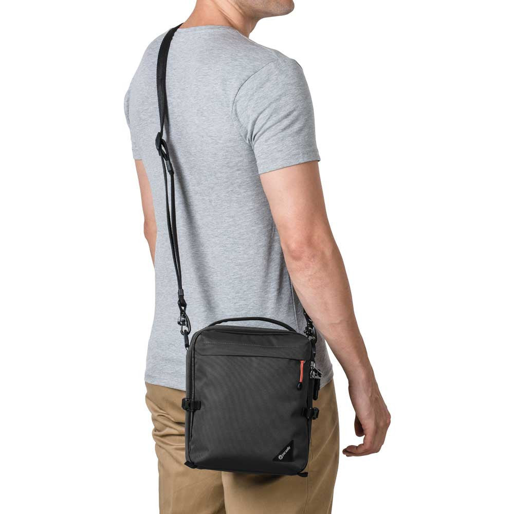 Pacsafe Camsafe LX8 Camera shoulder bag Black, model