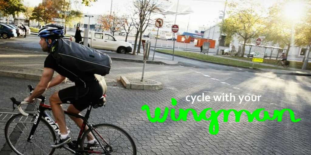 Henty Wingman garment messenger bag