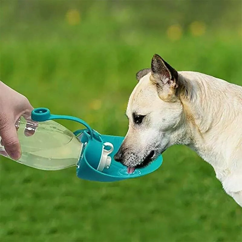 420ML Curved Travel Portable Dog Dispenser with Built-In Scoop & Strap